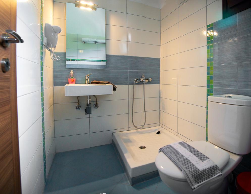 Livari Studios ブアブロウ 部屋 写真